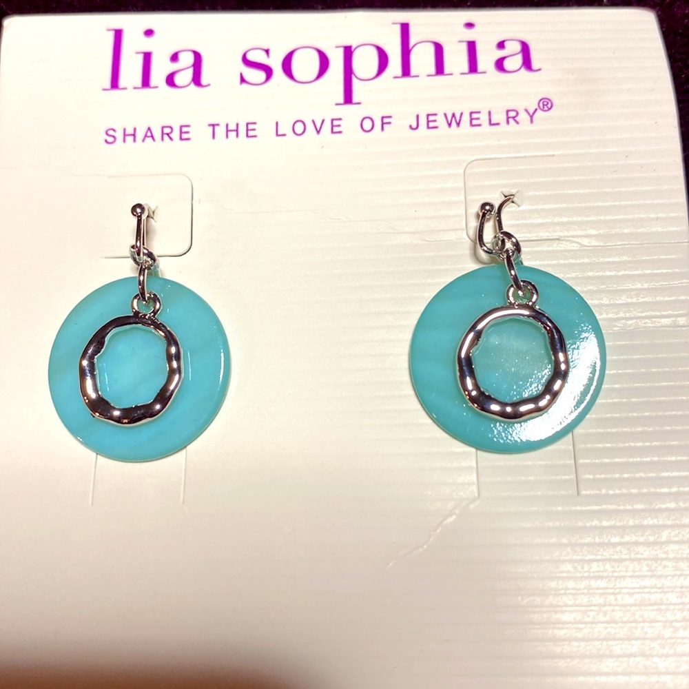 ❤️NWT  Lia  Sophia out to sea Silver tone with Turquoise acrylic earrings